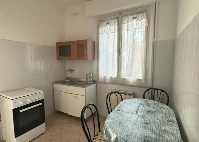 Отель Ginevra E *